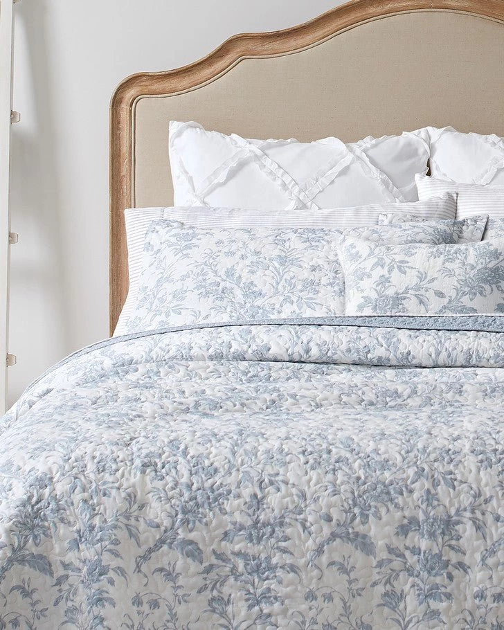 Amberley Soft Blue Reversible Quilt Bonus Set - Image 4