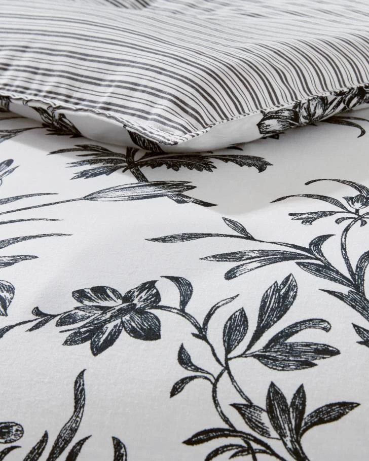 Amberley Charcoal Comforter Bonus Set - Image 4