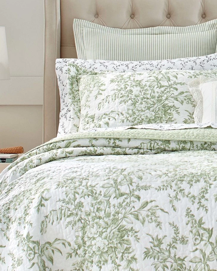 Bedford Green Quilt Set - Image 4