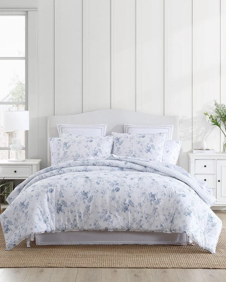Belinda Blue Comforter Set