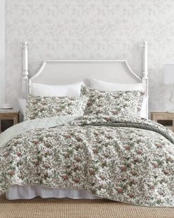Bramble Floral Green Cotton Reversible Quilt Set