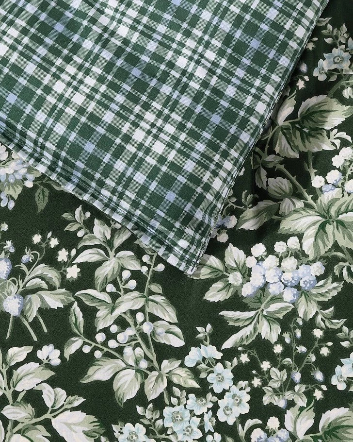 Bramble Floral Green Duvet Cover Bonus Set - Image 4