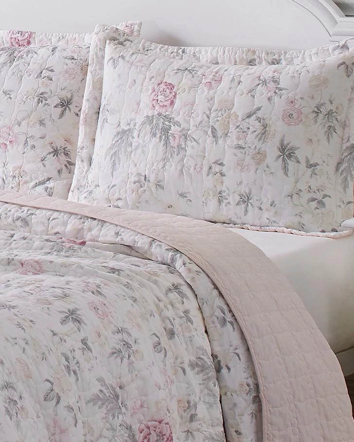 Breezy Floral Quilt - Image 4