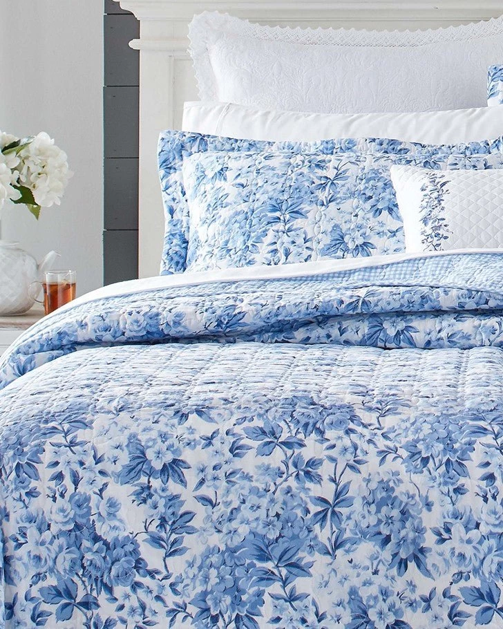 Brighton Blue Quilt Set - Image 4