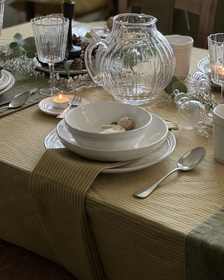 Clear Glass Pitcher - Image 4