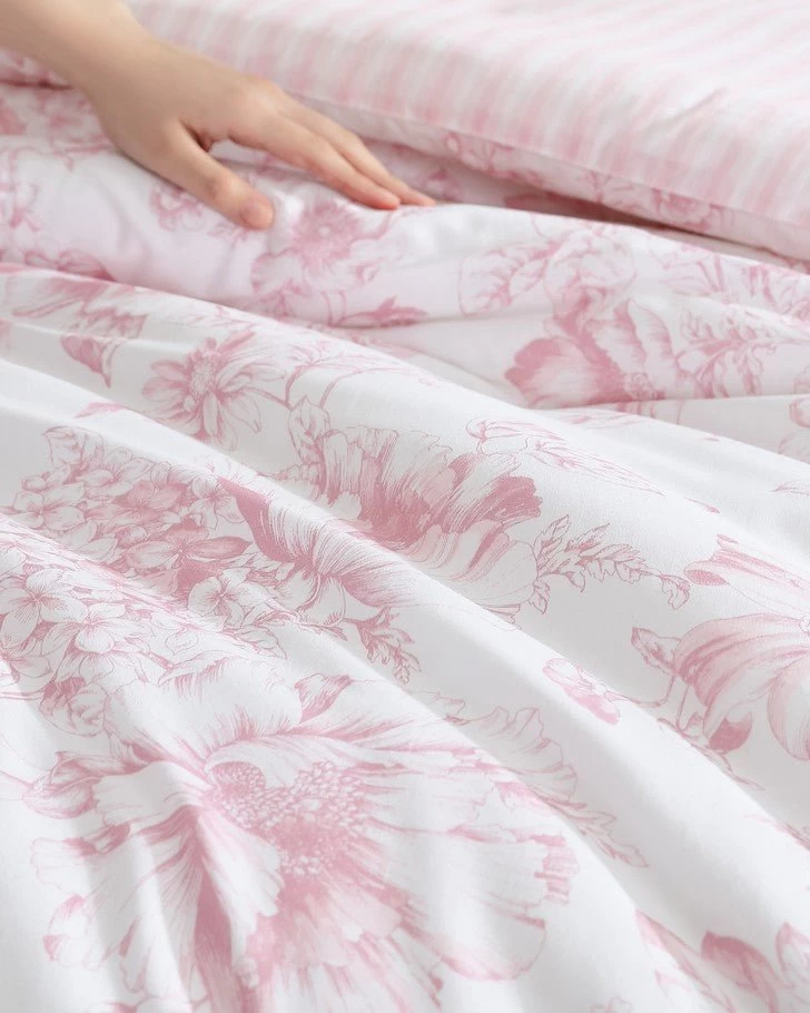 Delphine Pink Comforter Set - Image 6