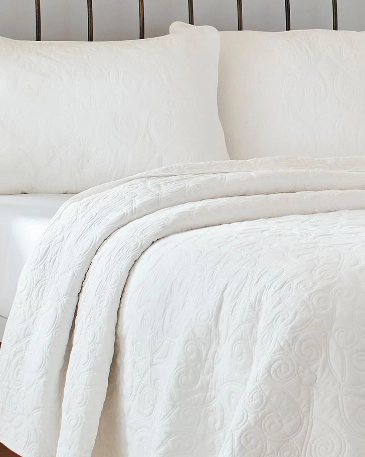 Felicity White Quilt Set - Image 4