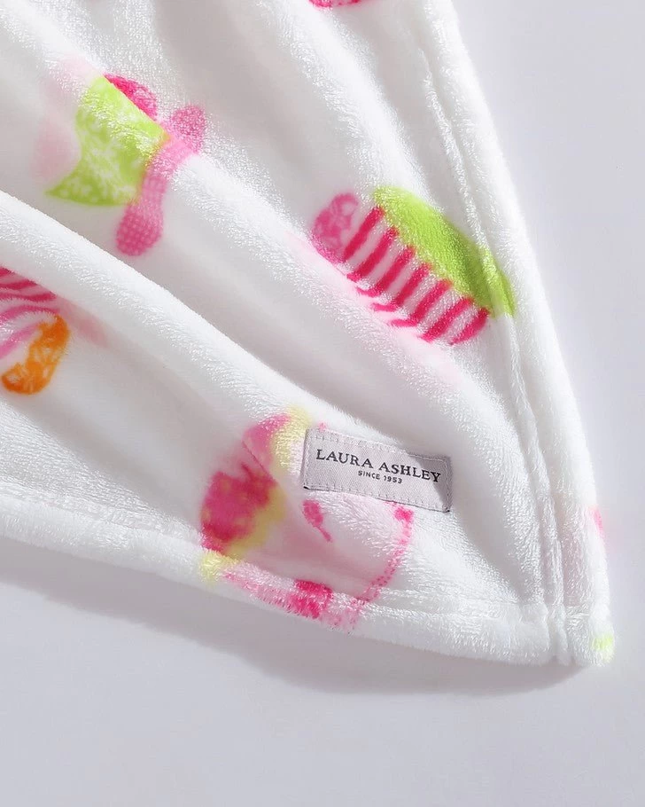 Kids Sweet Treat Ultra Soft Plush Fleece Throw - Image 4