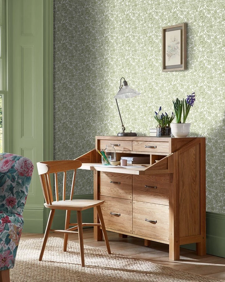 Louise Moss Green Wallpaper Sample - Image 4