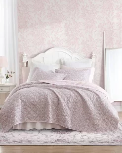Loveston Pink Reversible Quilt Set