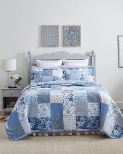 Paisley Patchwork Blue Quilt Set