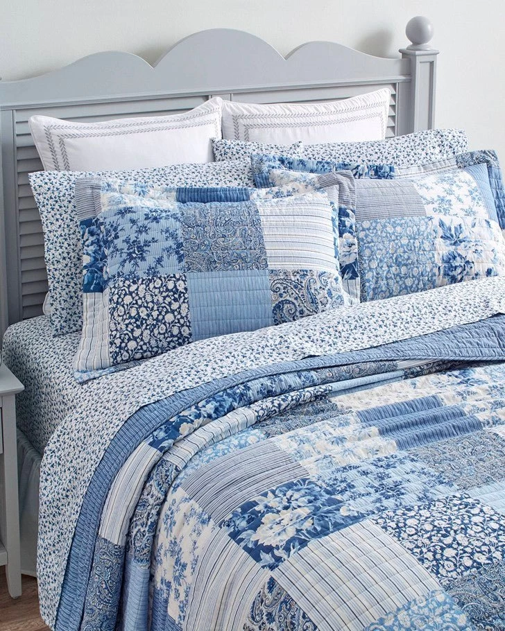 Paisley Patchwork Blue Quilt Set - Image 3