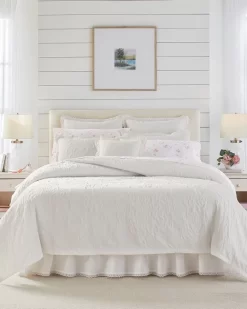 Rowland White Matelasse Duvet Cover Set