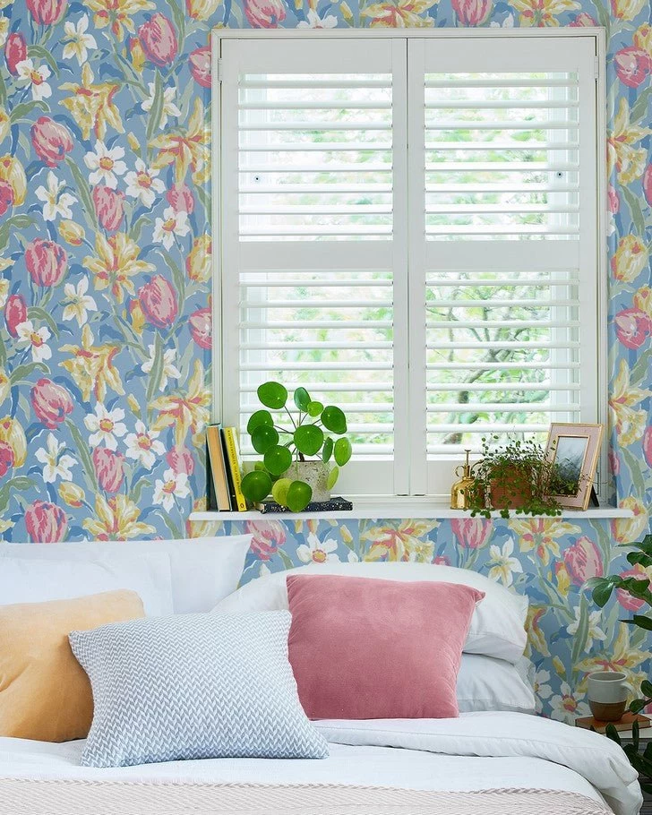 Tulips China Blue Wallpaper - Image 5