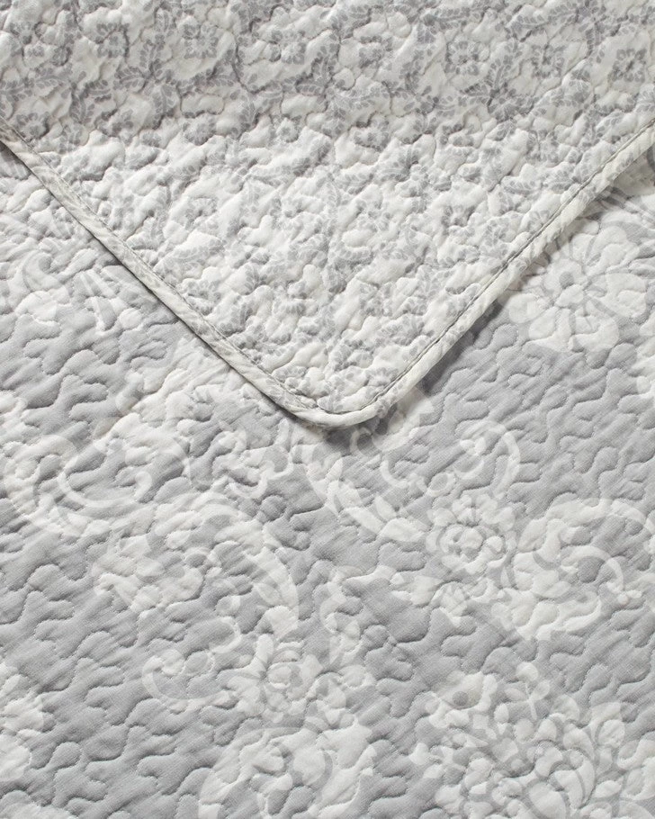 Venetia Grey Reversible Quilt Bonus Set - Image 5