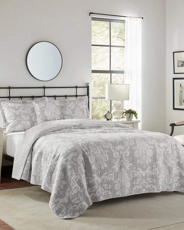 Venetia Grey Reversible Quilt Bonus Set - Image 2