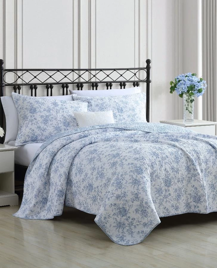 Walled Garden Blue Quilt Set - Image 2