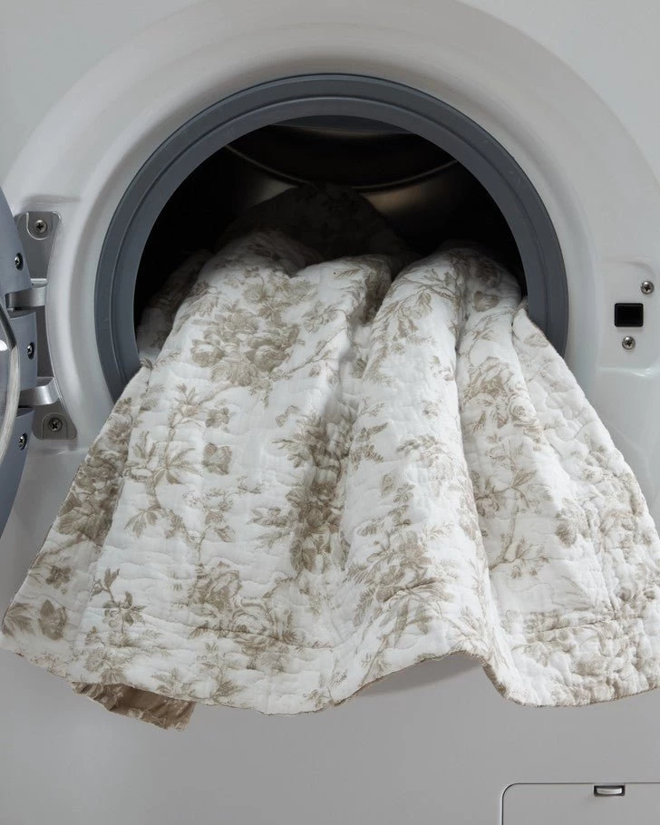 Walled Garden Mocha Reversible Quilt Set - Image 8